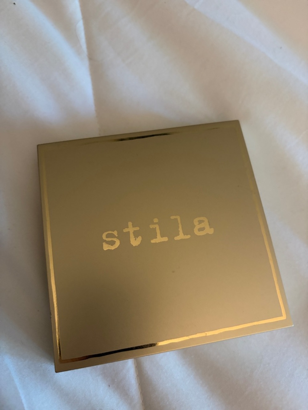 Stila Metallic Gold Square Compact